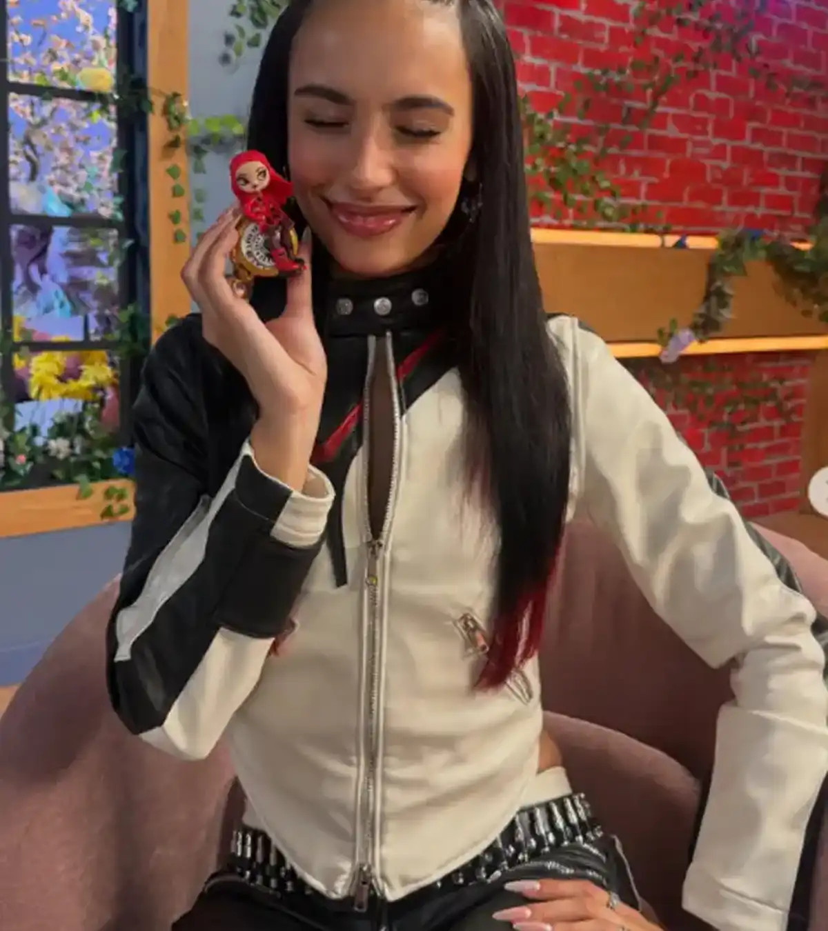 Kylie Cantrall Unboxing Doll Jacket