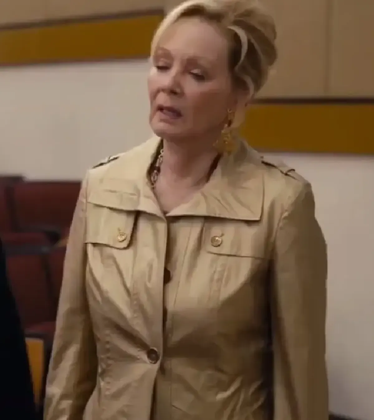 Jean Smart Hacks S05 Golden Leather Coat