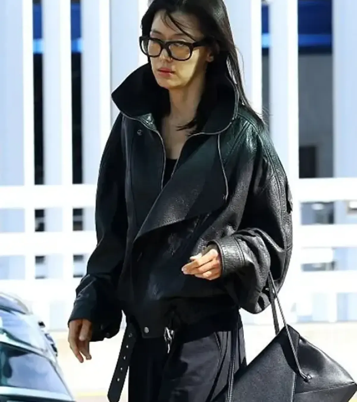 Buy Incheon International Airport 2026 Jeon Ji-Hyun Oversized Black Leather Jacket On Sale