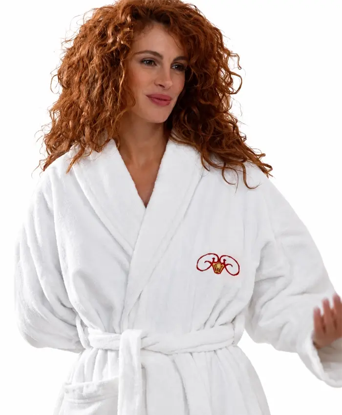 julia roberts pretty woman white bathrobe